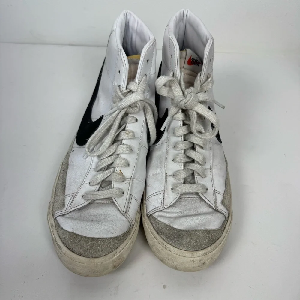 Nike Playboy Blazer Mid '77 Vintage Casual Shoes Black & White Weightlifting - Picture 2 of 9